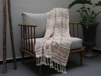 شال مبل منگوله دار طرح Fringe برند Barine ابعاد 170×130 رنگ شتری