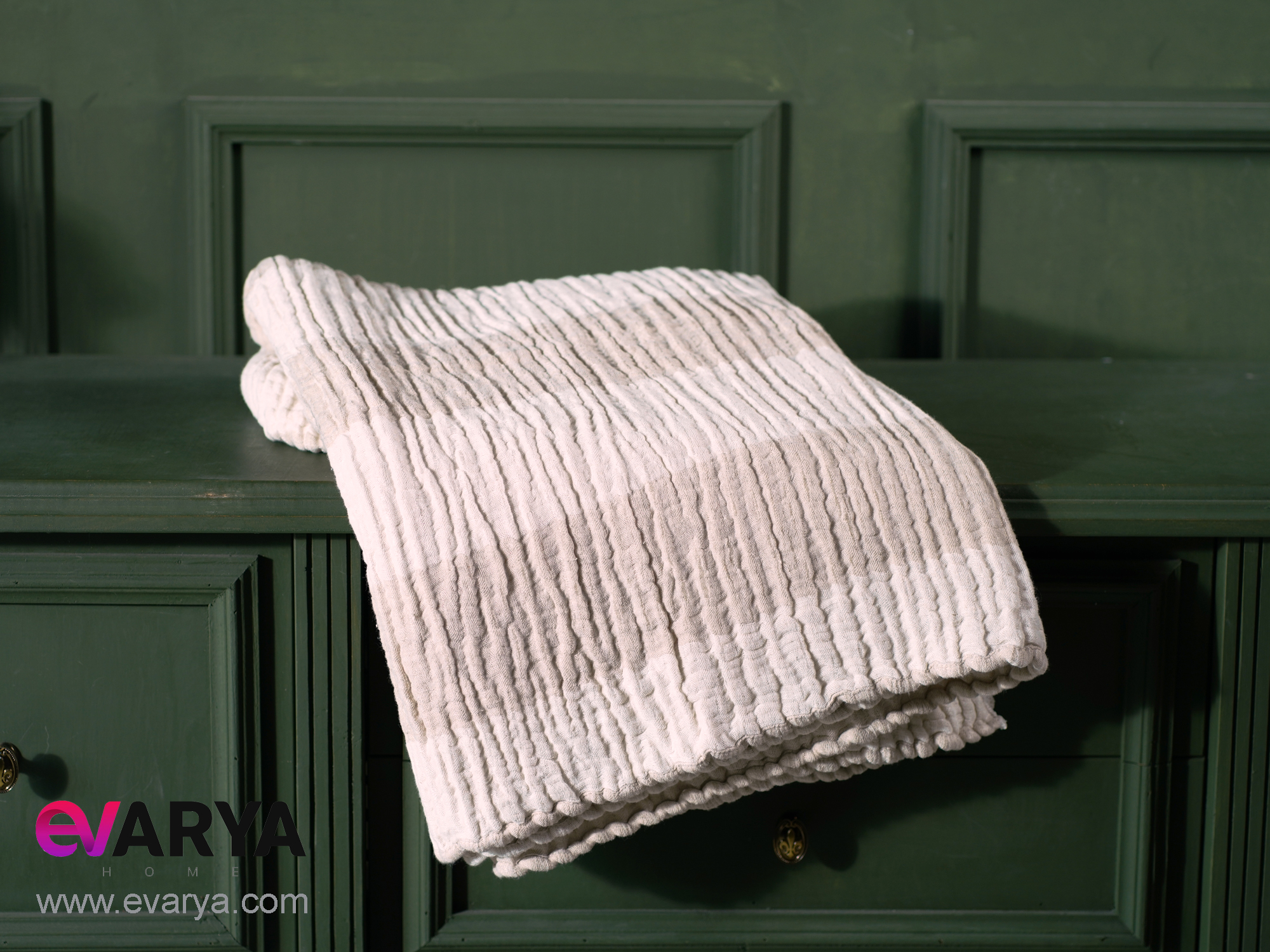 شال مبل طرح linen cocoon برند Barine ابعاد 150×145