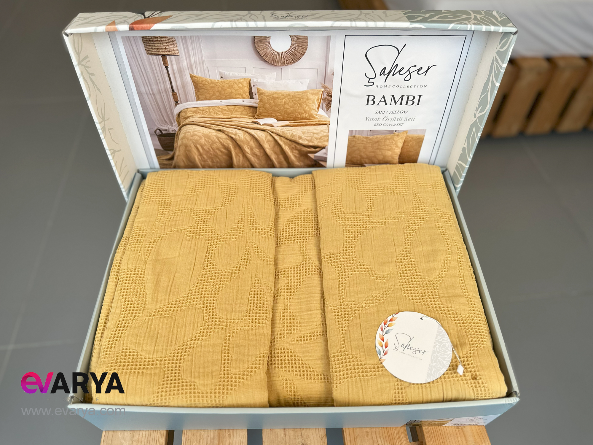 روتختی پیکه بافت ژاکارد مدل BAMBI برند saheser سایز دو نفره سه تکه خردلی